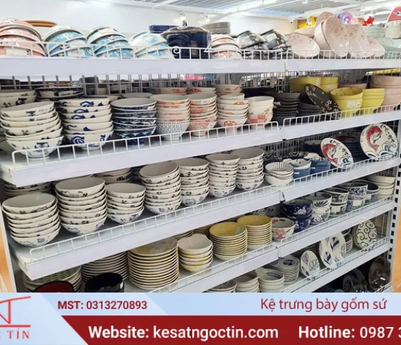 Kệ trưng bày gốm sứ ĐẸP chất lượng đa dạng