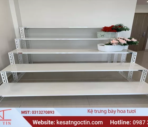 Các mẫu kệ trưng bày hoa tươi ĐẸP MẮT 