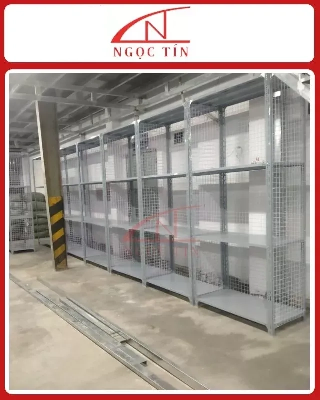 Kệ Sắt V Lỗ 4 Tầng NTKSVL48 Dài 0.8m x Rộng 0.4m x Cao 2m