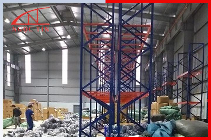 Kệ hàng công nghiệp Double Deep