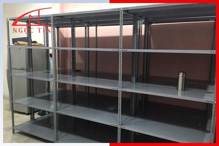 Những mẫu kệ sắt v lỗ và kích thước kệ có tại quận 1 