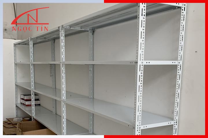 Bảng giá tham khảo kệ sắt v lỗ quận 5