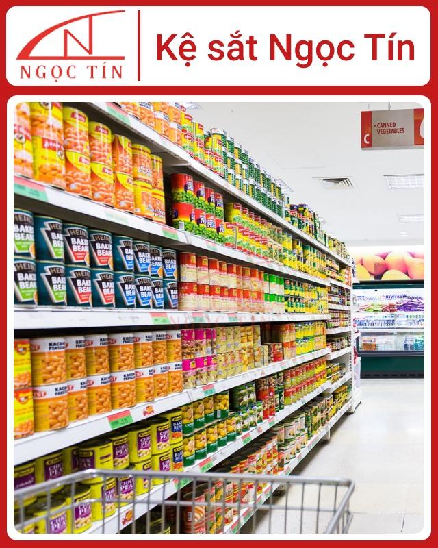 Hình ảnh kệ hàng trưng bày hàng hóa trong siêu thị Hình ảnh kệ hàng trưng bày hàng hóa trong siêu thị