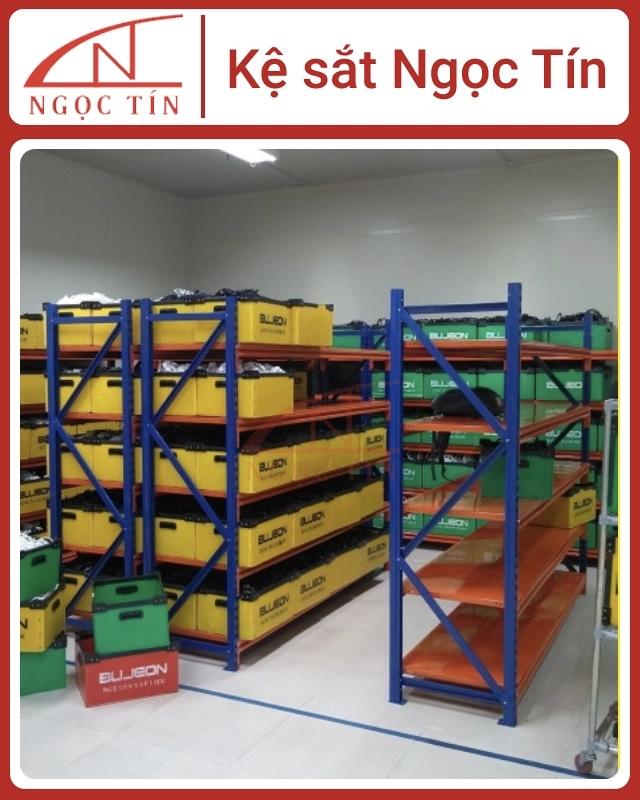 Hình ảnh kệ sắt để hàng đa năng