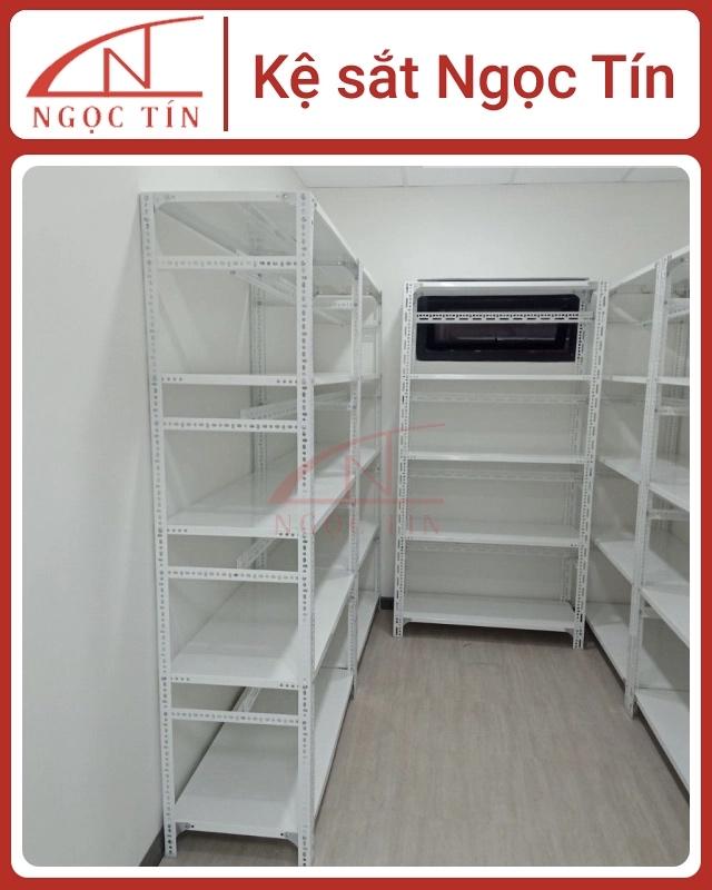 Ưu điểm kệ để hàng đa năng
