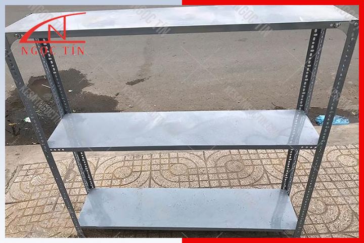 Cấu tạo kệ sắt v lỗ 3 tầng chứa kho NTKSVL38 Cấu tạo kệ sắt v lỗ 3 tầng chứa kho NTKSVL38