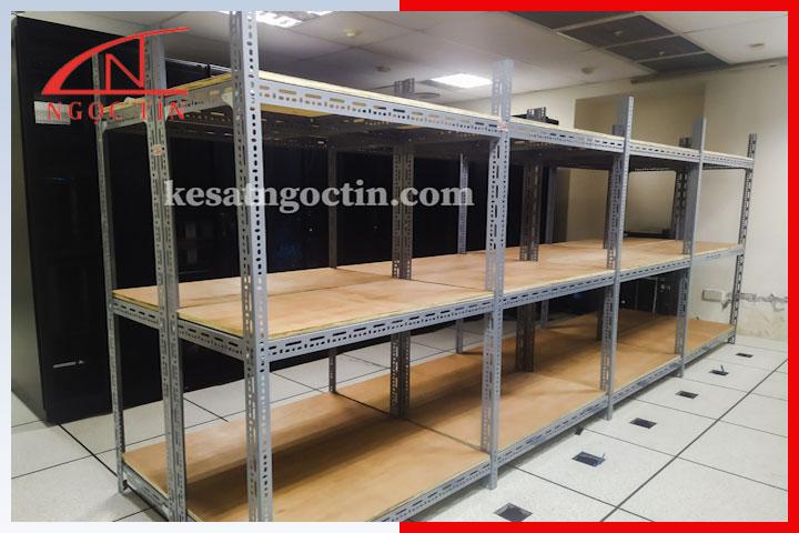Ứng dụng của kệ sắt V lỗ 3 tầng KSNT302 Ứng dụng của kệ sắt V lỗ 3 tầng KSNT302